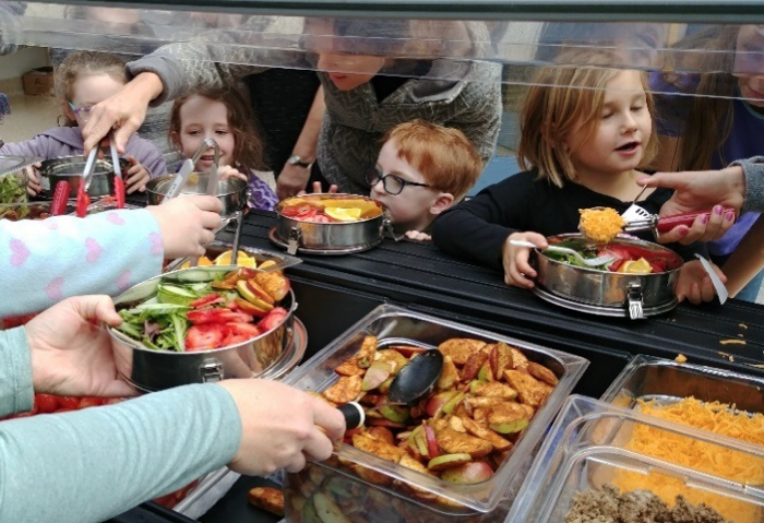Loughborough Public School Garden and Salad Bar Program